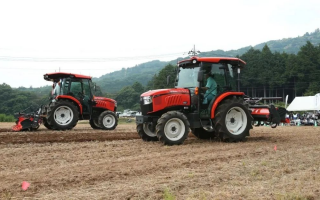 拖拉機遊戲官方版游戏下载，拖拉機遊戲安卓游戏下载